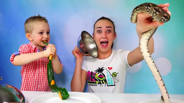 Обычная Еда против Мармелада - САМЫЕ ОПАСНЫЕ МОМЕНТЫ Real Food vs Gummy Food MOST DANGEROUS MOMENTS