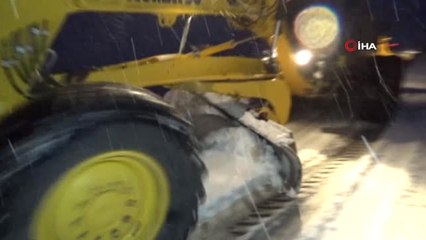 Muş'ta Kar Yağışı 22 Vatandaşı Mahsur Bıraktı