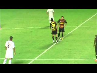 Câmera NETFLU - Tricolores ovacionam Magno Alves