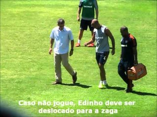 Leandro Euzébio sai de campo mancando