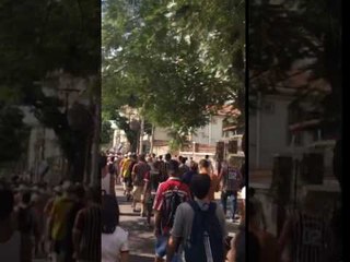 Torcida tricolor deixa o Maracanã com destino à São Januário (parte 1)