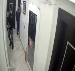 Otel Odasında Turisti Gasp Eden Zanlılar Yakalandı