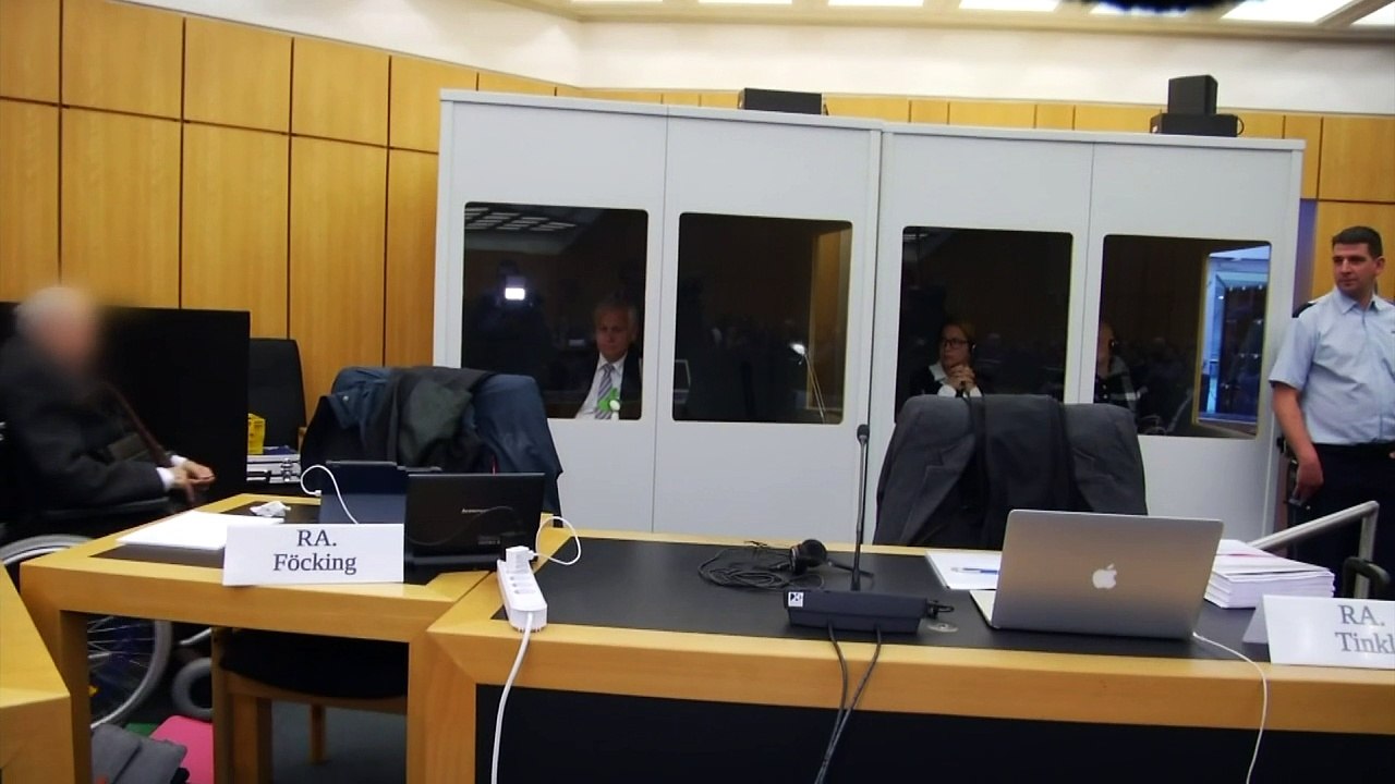 Ex-guarda nazista afirma em julgamento que sente vergonha