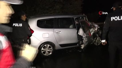 Kaza Sonrası Yolda Bırakılan Araca Arkadan Gelen Araçlar Çarptı: 1 Yaralı