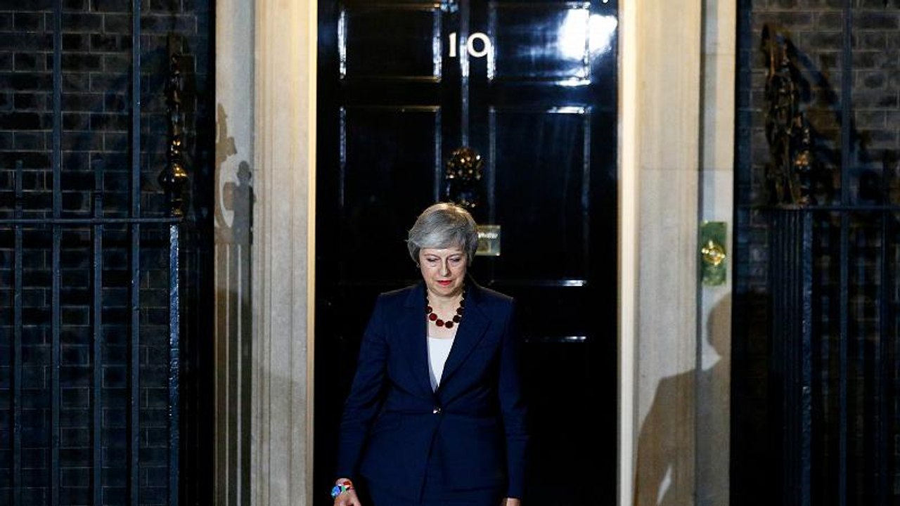 «Брексит»: Тереза Мэй убедила министров