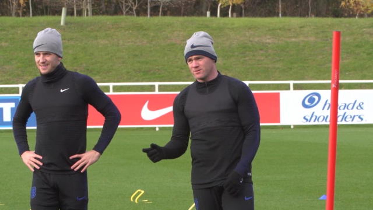 Angleterre - Rooney à l'entraînement avec les T...
