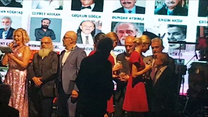 25. Uluslararası Adana Film Festivali... SİNEMA EMEKÇİLERİ DE ÖDÜLLENDİRİLDİ!