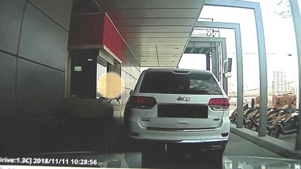 맥도날드 알바생에 '갑질' 고객, 경찰 수사 / YTN