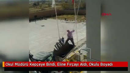 Okul Müdürü Kepçeye Bindi, Eline Fırçayı Aldı, Okulu Boyadı