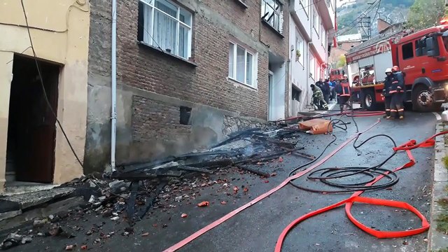 Sobayı yakmaya çalışırken yangın çıkardı - BURSA