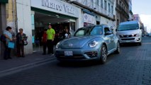 2019 Volkswagen Beetle Convertible Final Edition Driving in the city