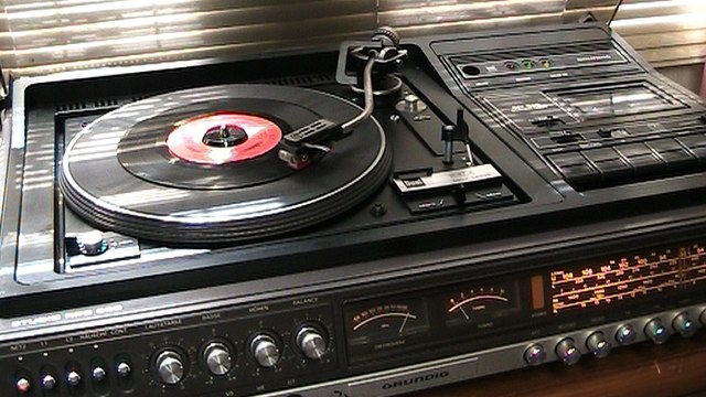 lungyim~Grundig HiFi Studio RPC 350 music center turntable tuner amplifier cassette recorder (2)