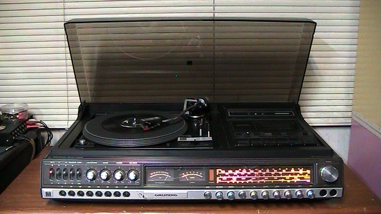 lungyim~Grundig HiFi Studio RPC 350 music center turntable tuner amplifier cassette recorder (3)