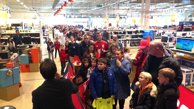 Plus de 400 supporters pour les dédicaces à Boulanger !