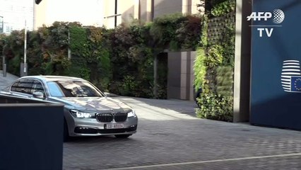 Tusk annonce un sommet le 25 novembre pour l'accord de Brexit