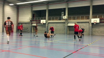 Media Markt Nieuwstraat VS Boes Booze