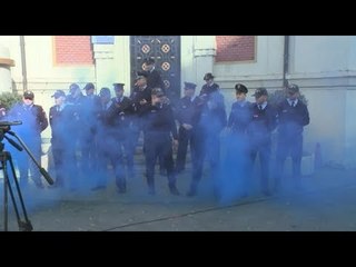LIVE/ Banorët e "Astirit" hedhin tymuese para Bashkisë Tiranë