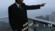 Yıl 1994 | Dönemin İstanbul Belediye Başkanı Recep Tayyip Erdoğan Taksim Camii'nin yapılacağı yeri işaret ediyor
