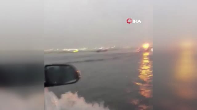 Kuveyt'te Havaalanı Sular Altında Kaldı- Kuveyt Uluslararası Havaalanı'nda Tüm Uçuşlar İptal Edildi