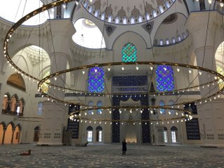 Çamlıca Camii'nde İlk Sela Okundu