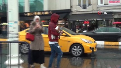 İstanbul’da sağanak yağış etkili oluyor