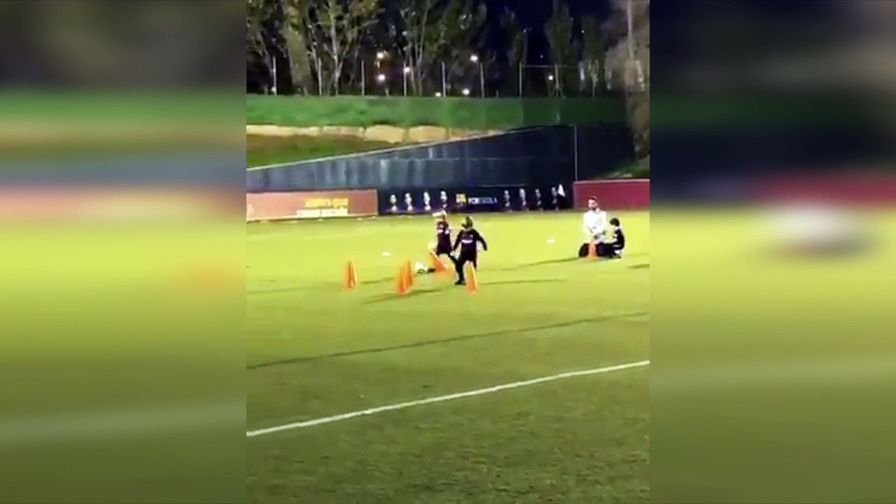 El gol de los hijos de Shakira y Piqué durante un entrenamiento del Barcelona