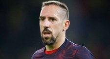Bayern Münih Forması Giyen Franck Ribery, Dövdüğü Gazeteciden Özür Diledi