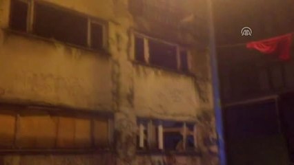 Zemini Çöken 6 Katlı Bina Boşaltıldı