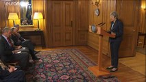 Brexit : Theresa May défend 