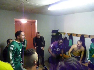 Seniors A en fête après la victoire face à Torcy !