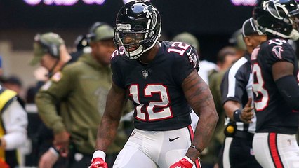 Sanu uses stiff arm on Vander Esch for first down