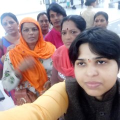 തൃപ്തി ദേശായിയെ കാർഗോ ഗേറ്റ് വഴി പുറത്തിറക്കാൻ ശ്രമം