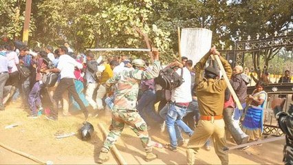 Jharkhand Foundation Day पर Teachers को हक मांगने पर मिली लाठियां | वनइंडिया हिंदी