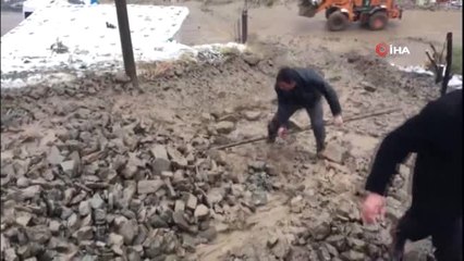 Beytüşşebap-Şırnak Karayolunda Meydana Gelen Selden Dolayı Yol Ulaşıma Kapandı