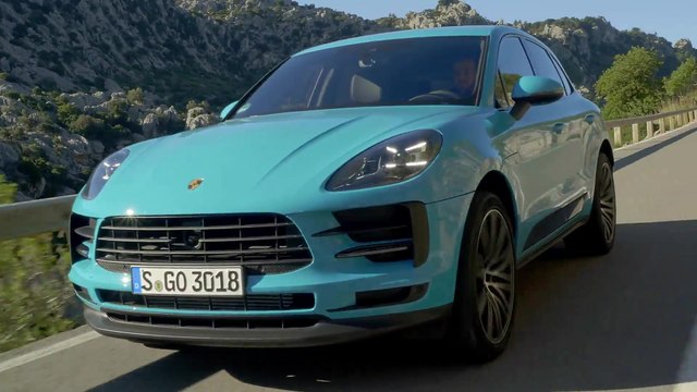 Porsche Macan in Miami Blue Driving Video