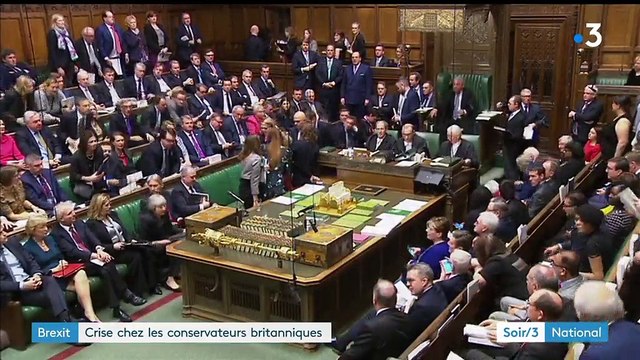Brexit : crise chez les conservateurs britanniques