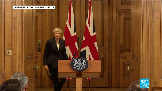 Brexit : Theresa May déterminée à défendre son accord avec Bruxelles malgré les démissions
