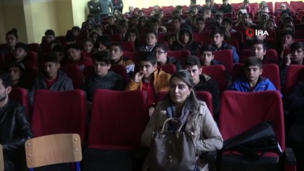 Mardin’de öğrenciler, terör örgütlerine karşı bilinçlendiriliyor
