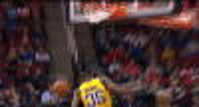 Warriors slump to heavy defeat at Rockets