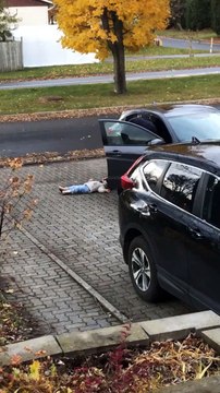 Sa fille de 2 ans refuse de marcher