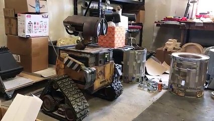 Une réplique du robot Wall-E plus vraie que nature