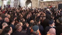 Öldürülen gazeteci Cemal Kaşıkçı için Fatih Camii’nde gıyabi cenaze namazı kılındı