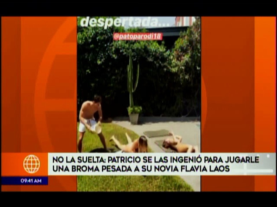 No la suelta - Patricio se las ingenio para jugarle una broma pesada a su novia Flavia Laos
