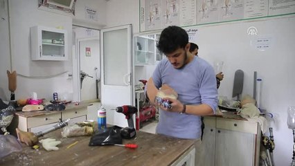 Savaş Mağduru Çocukların Protez Mutluluğu