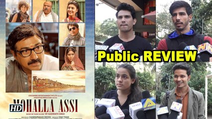 Mohalla Assi Public Review | Sunny teaches Sanskrit