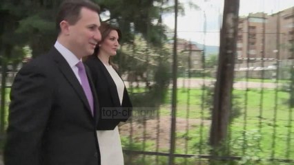 Скачать видео: Gruevski kaloi përmes Malit të Zi  - Top Channel Albania - News - Lajme