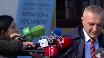 Ora News - Meta dekreton lirimin nga detyra të Gjeneralit Sandër Leshaj