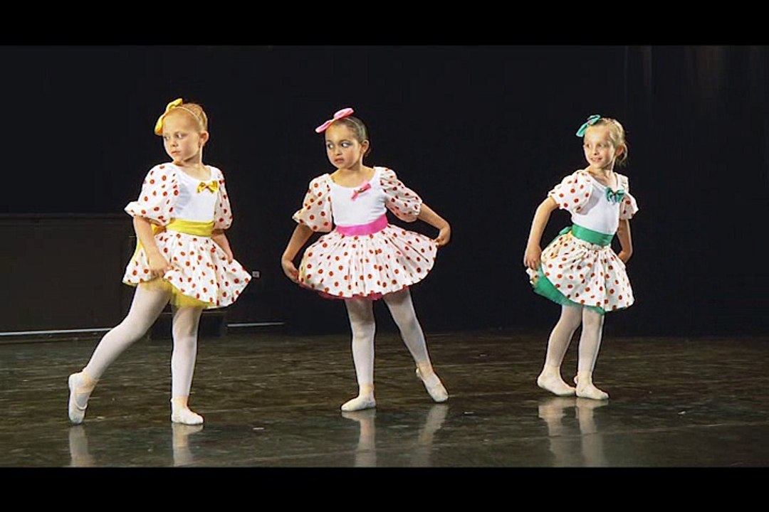 1-02-Casse Noisette-Danse des poupées