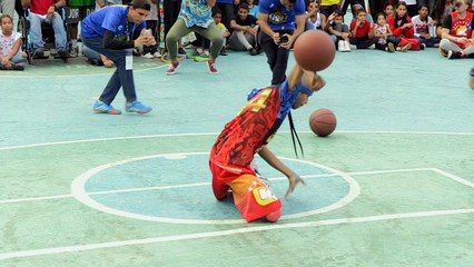 US street basketball team performs in Venezuela