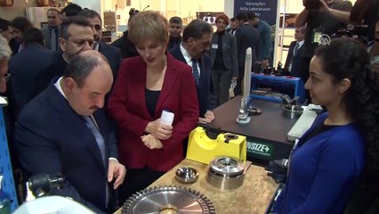 Bakan Varank, uçak motoru parçası geliştirecek laboratuvarı açtı - KOCAELİ